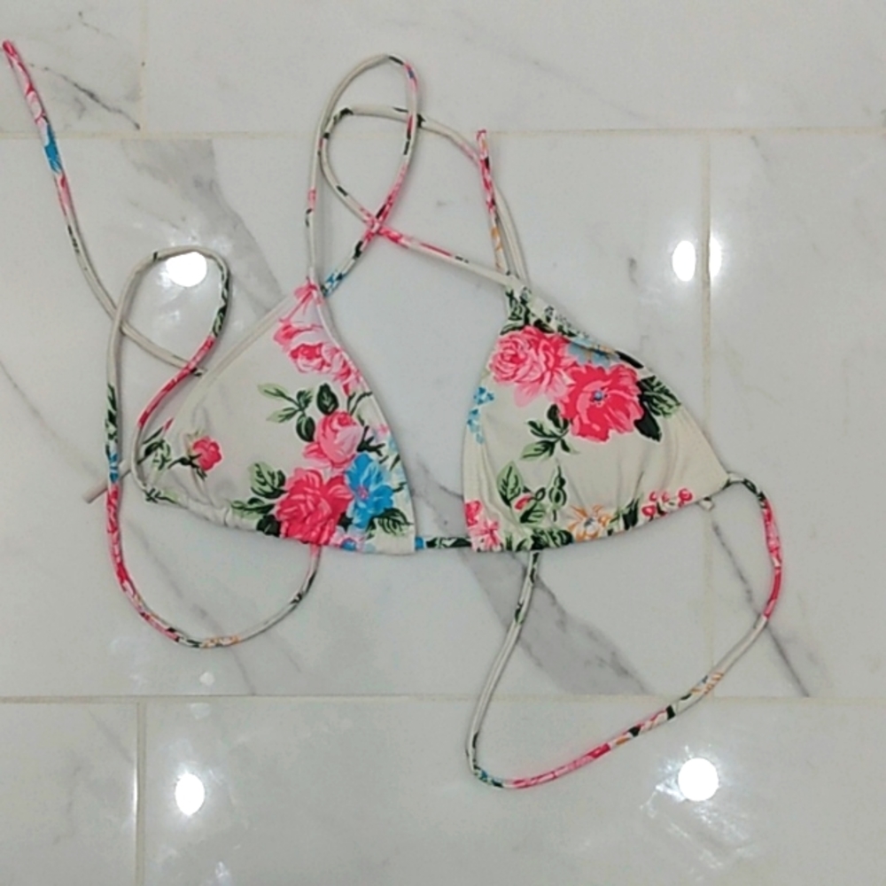 Floral swim top NWOT